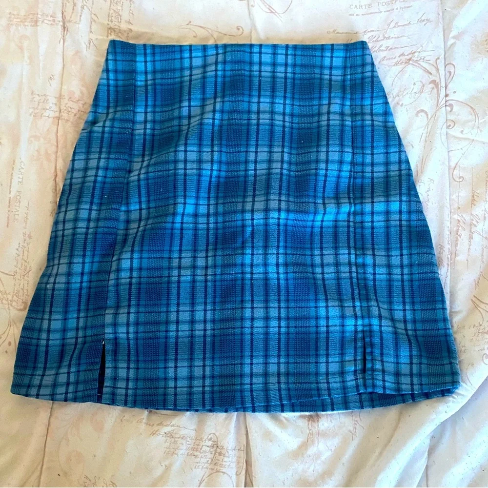 Blue plaid skirt - Picture 2 of 2